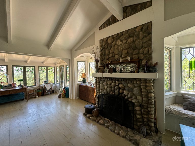  Charming Craftsman style home 