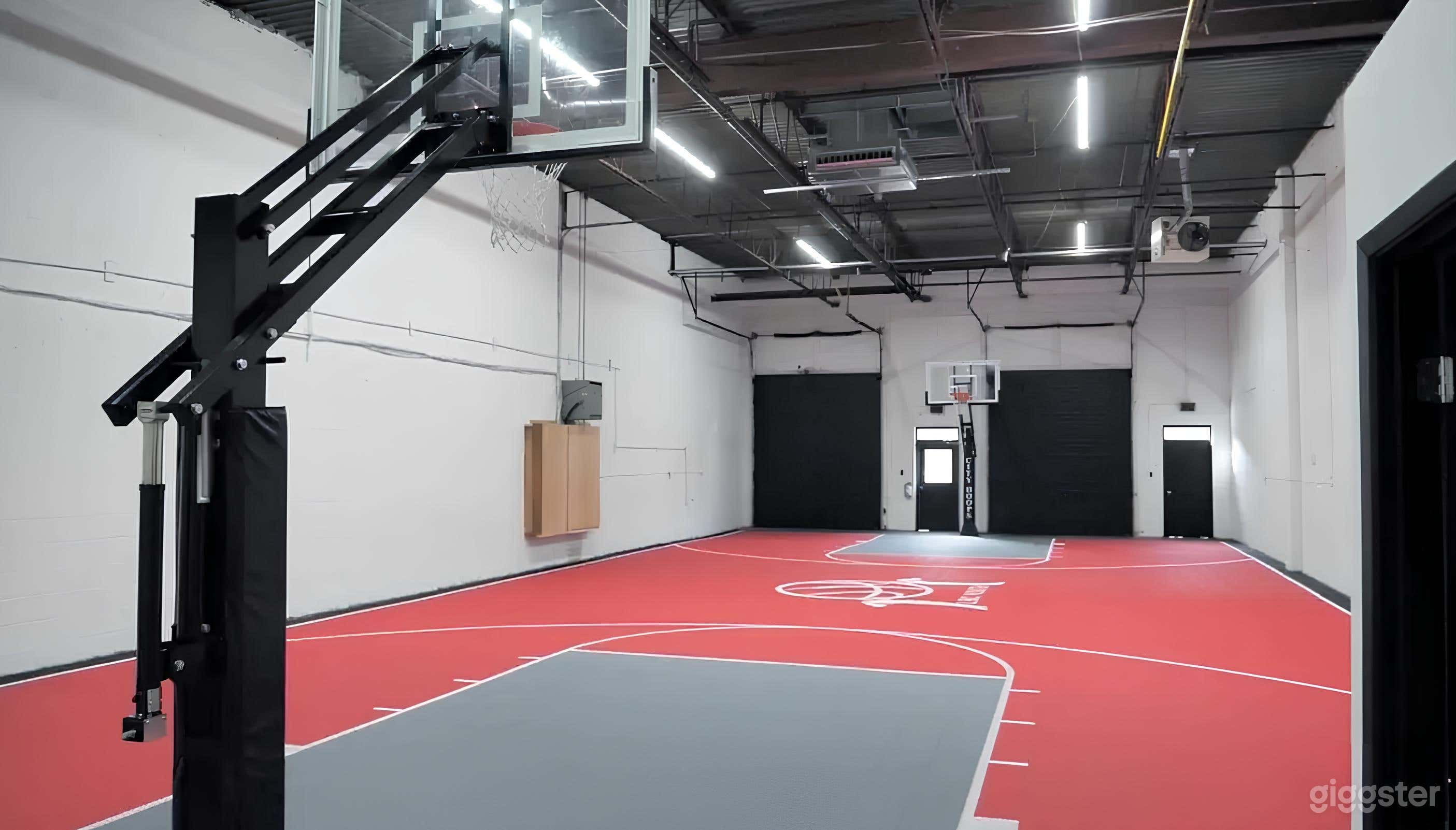 Large Gym Space in GTA Photo 2