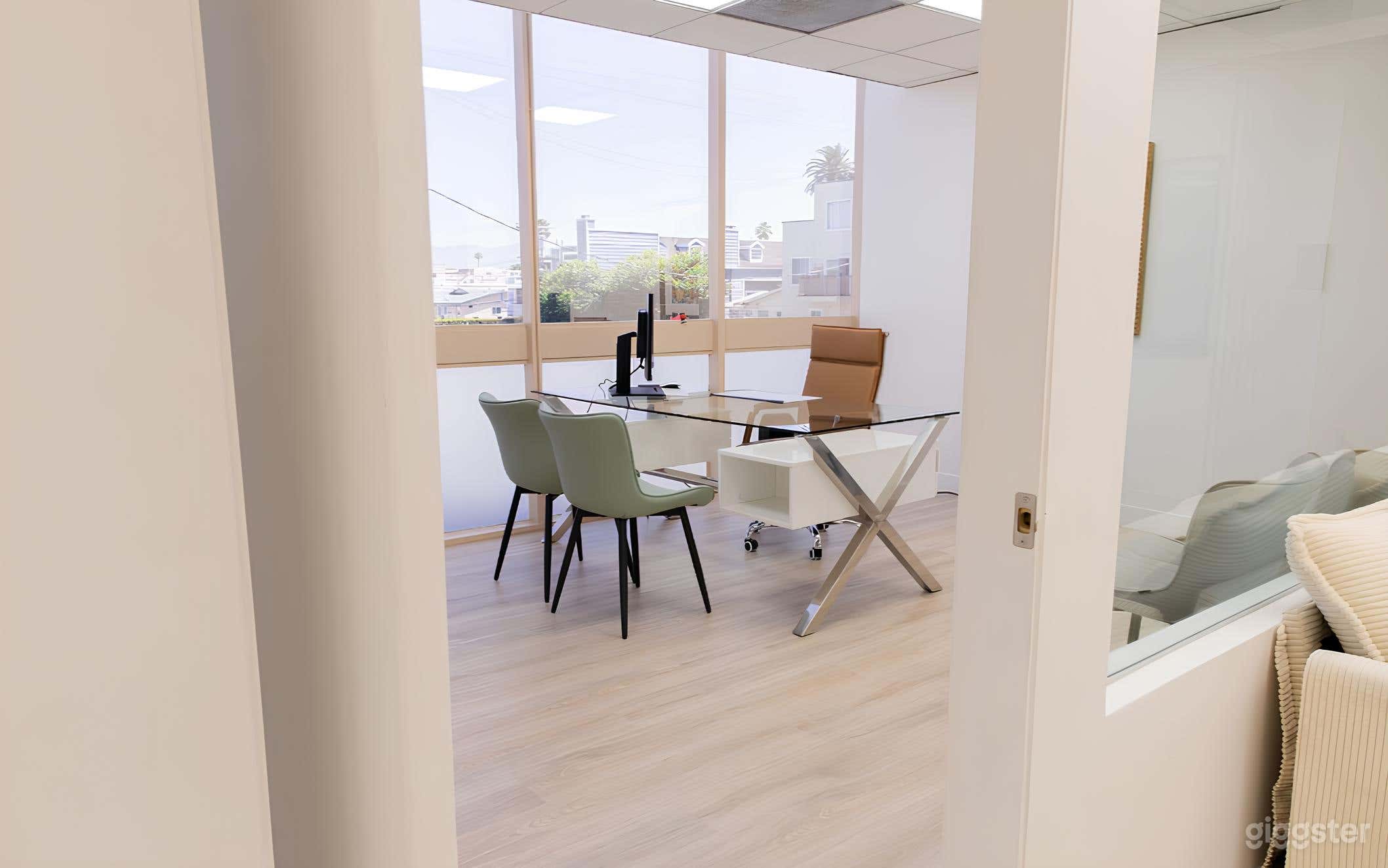 Beautiful Office Space with Natural Light Photo 2