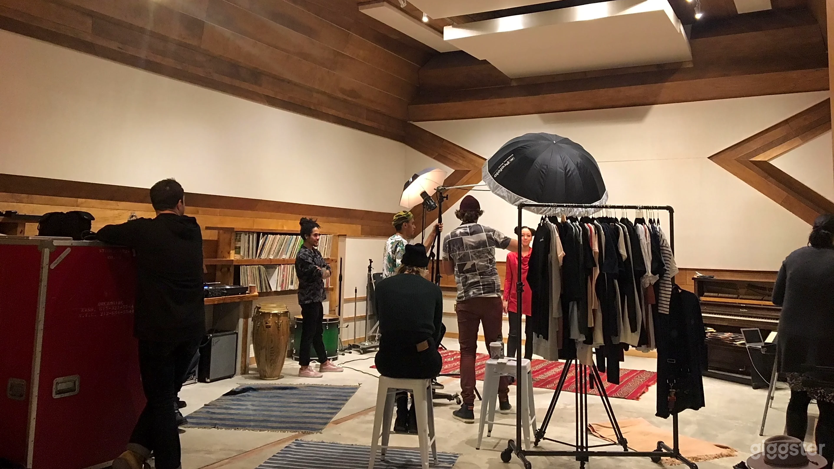 Professional Recording Studio with Large Live Room Photo 3