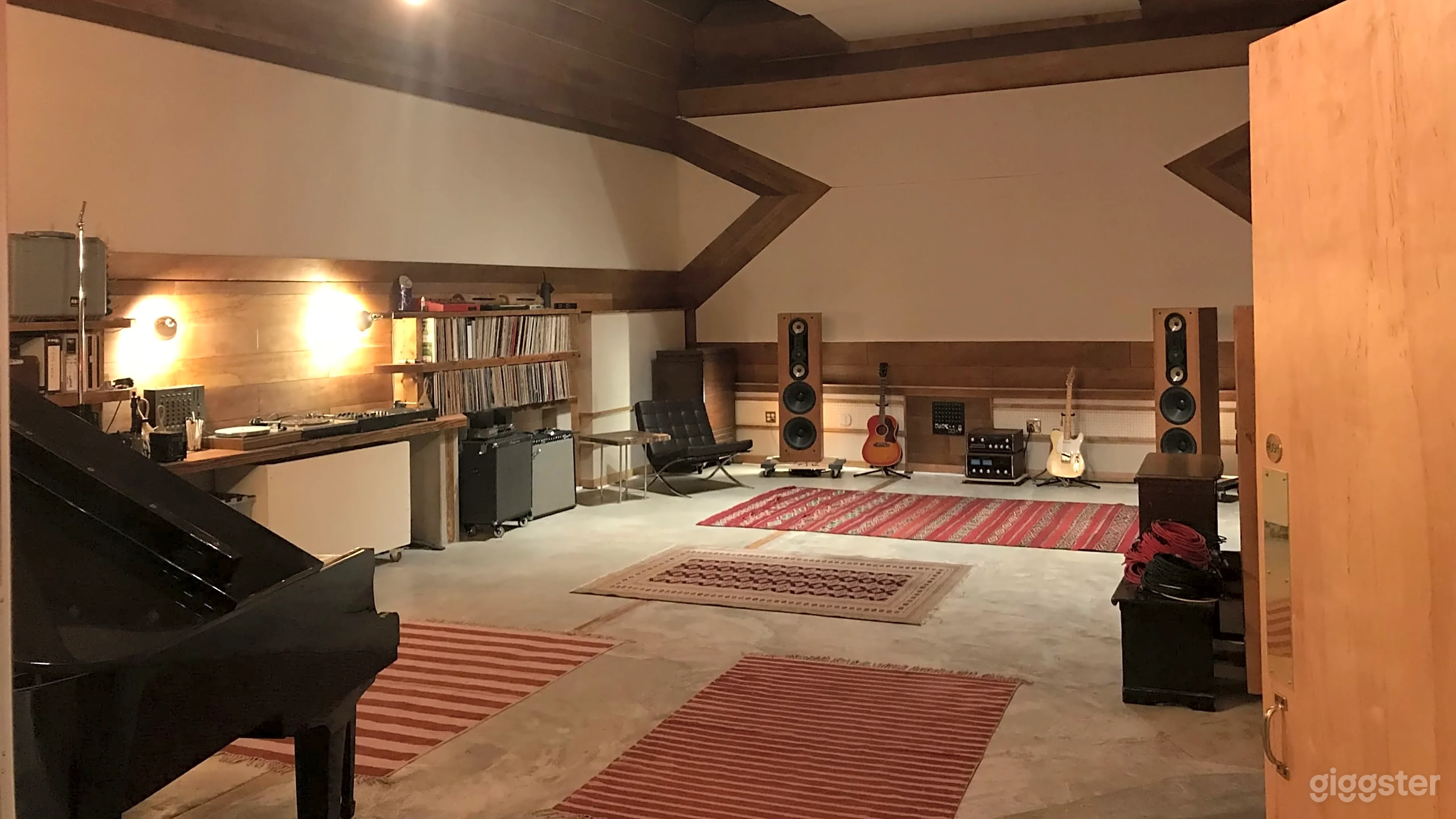 Professional Recording Studio with Large Live Room Photo 1