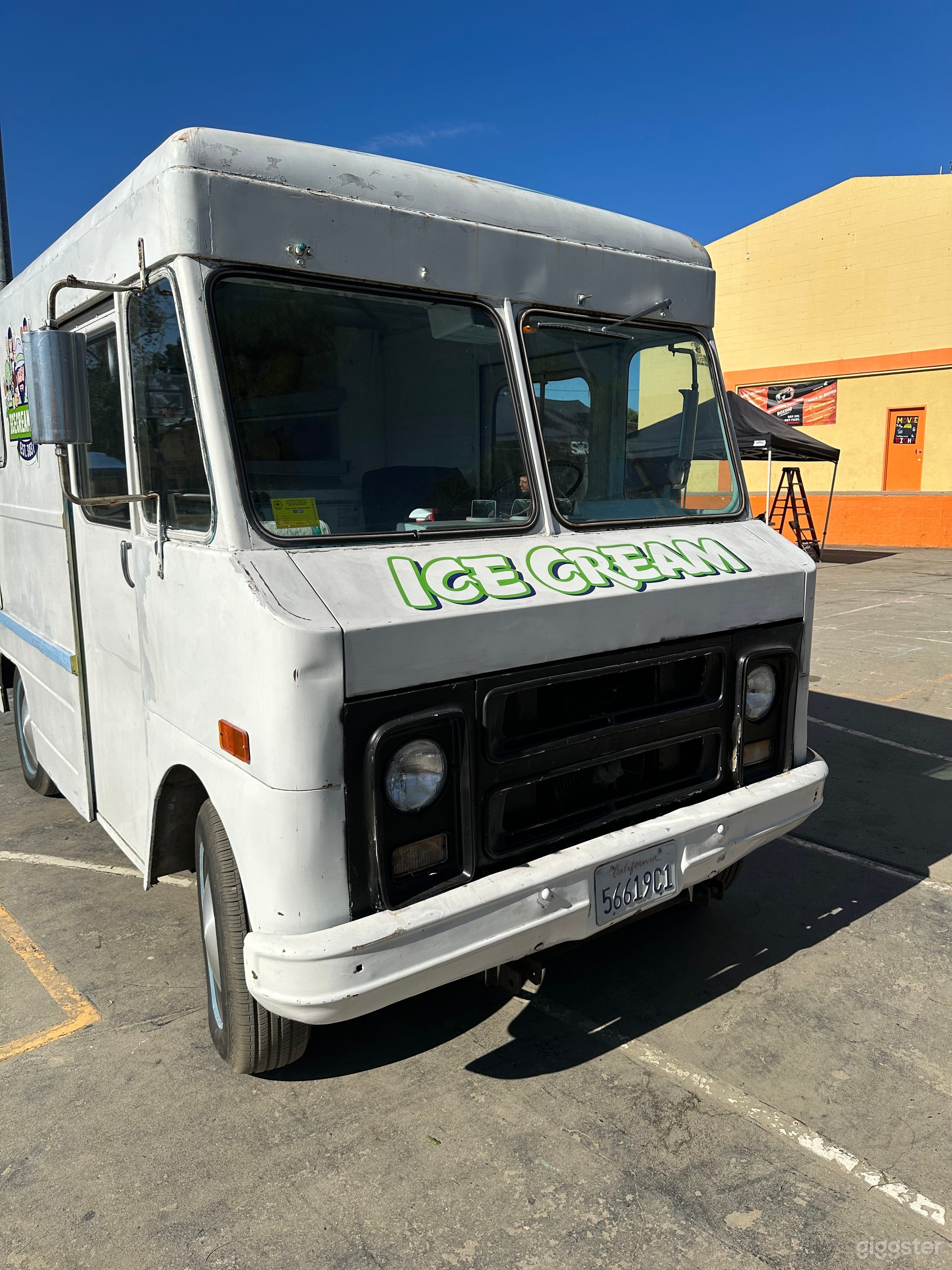 Ice Cream Truck Photo 4