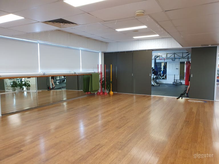  Dance Room 