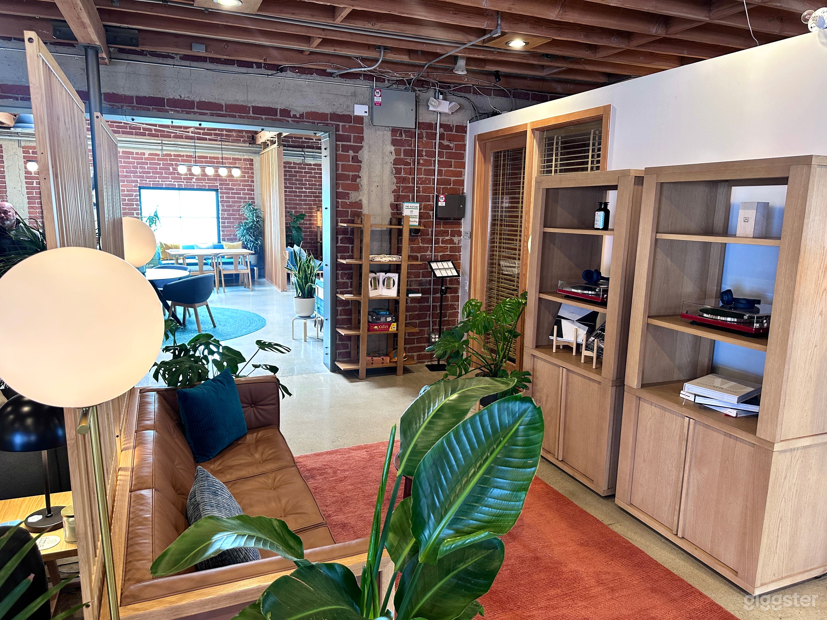 Relaxing Lounge w/ Picnic Tables, LED screen Photo 3