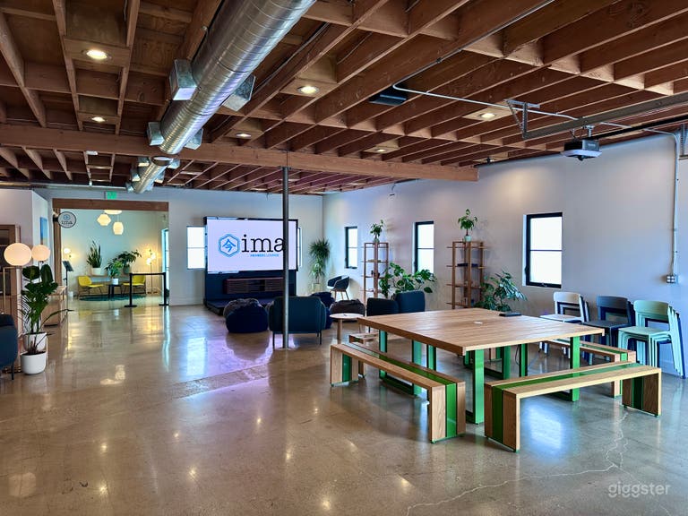  Relaxing Lounge w/ Picnic Tables, LED screen 