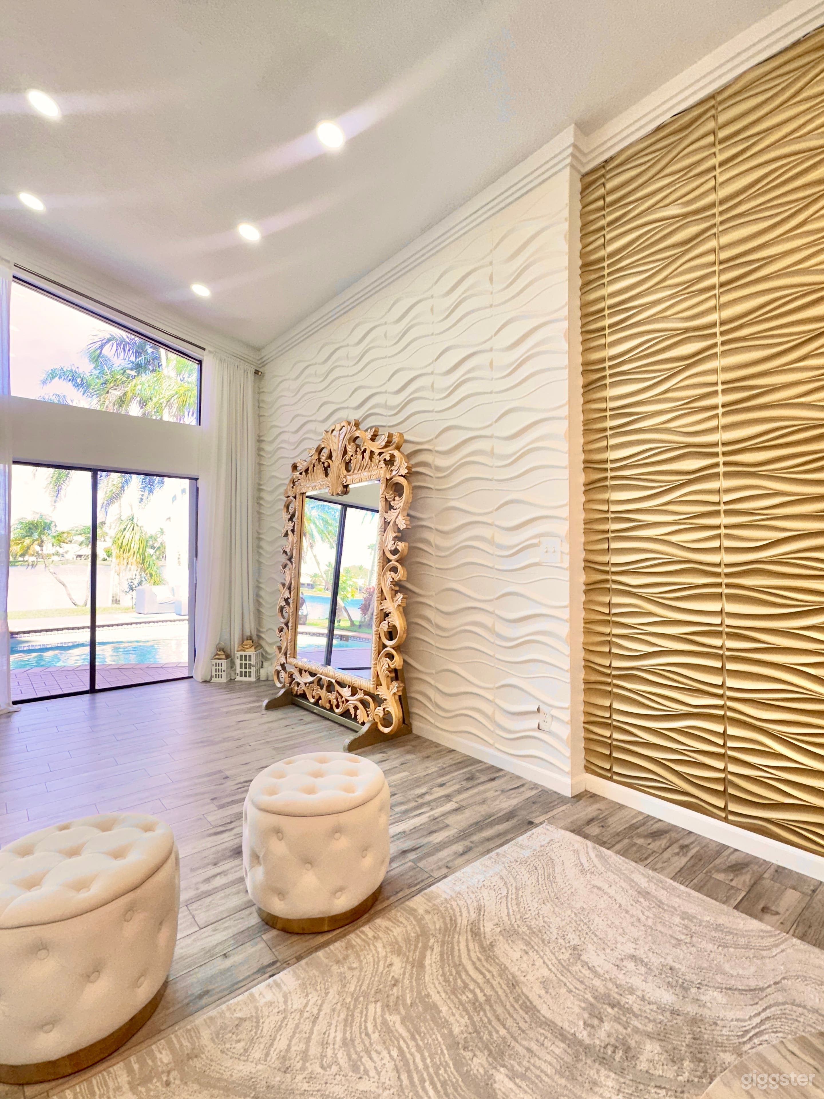 Lux Waterfront With Magnificent Sunsets  Photo 3