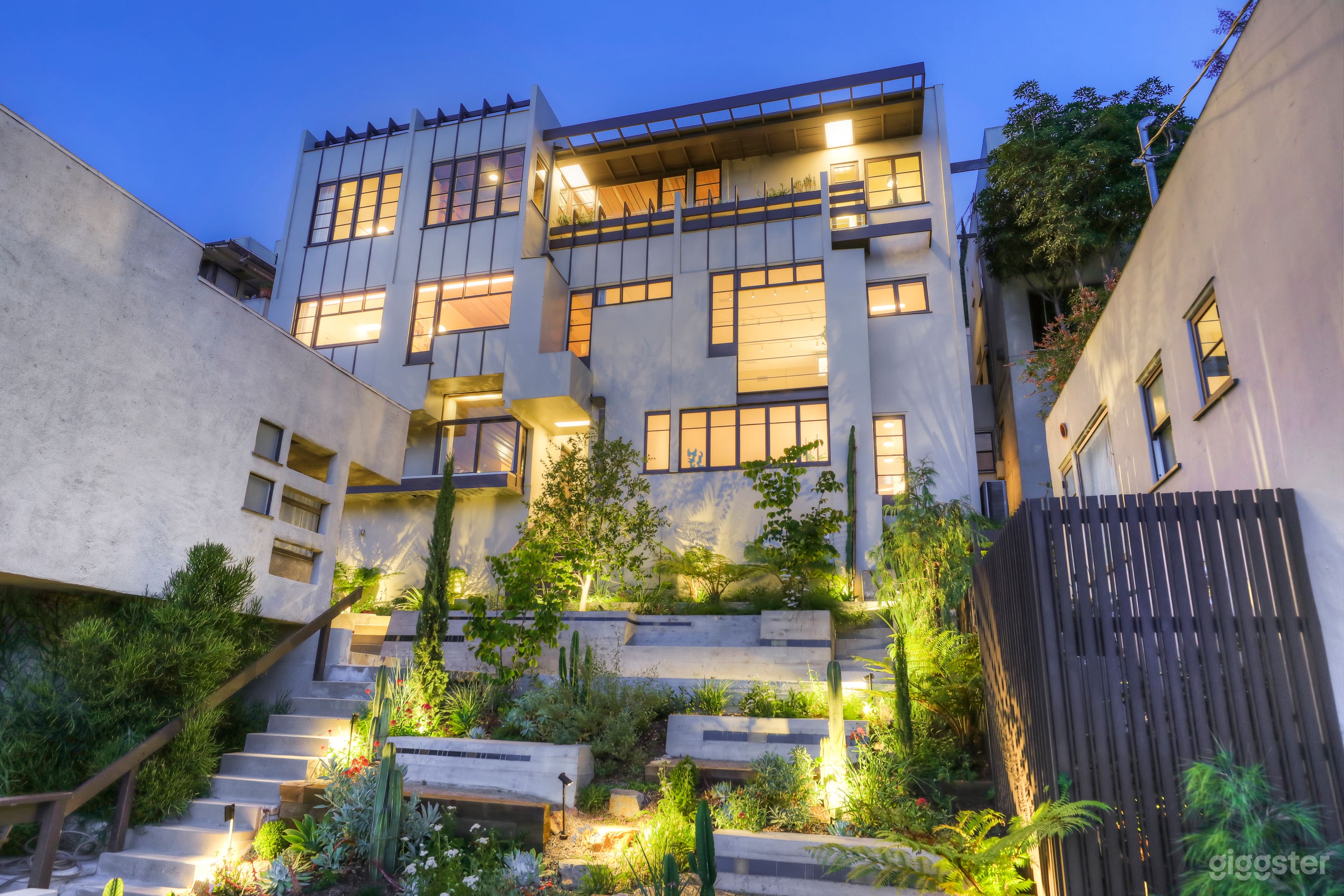 Silver Lake Schindler Penthouse, Stunning Views Photo 1