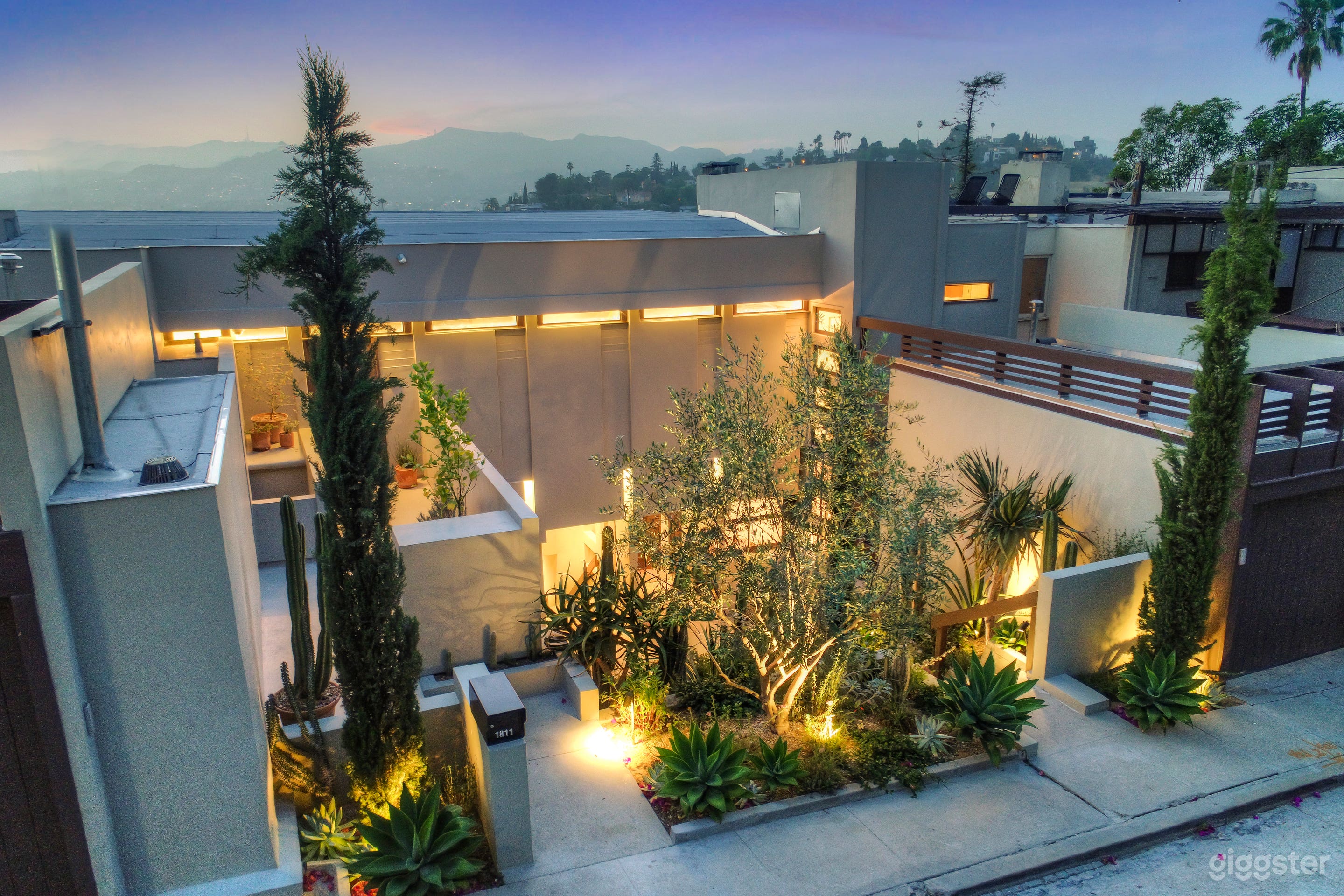 Silver Lake Schindler Penthouse, Stunning Views Photo 2