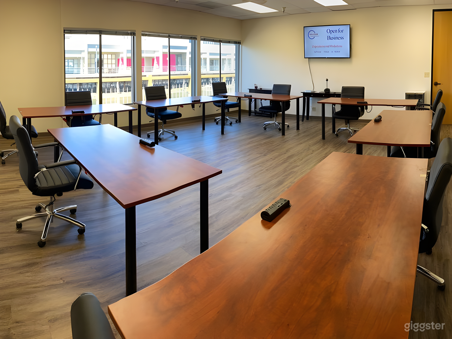The Large Conference Room for Trainings &amp; Meetings Photo 1