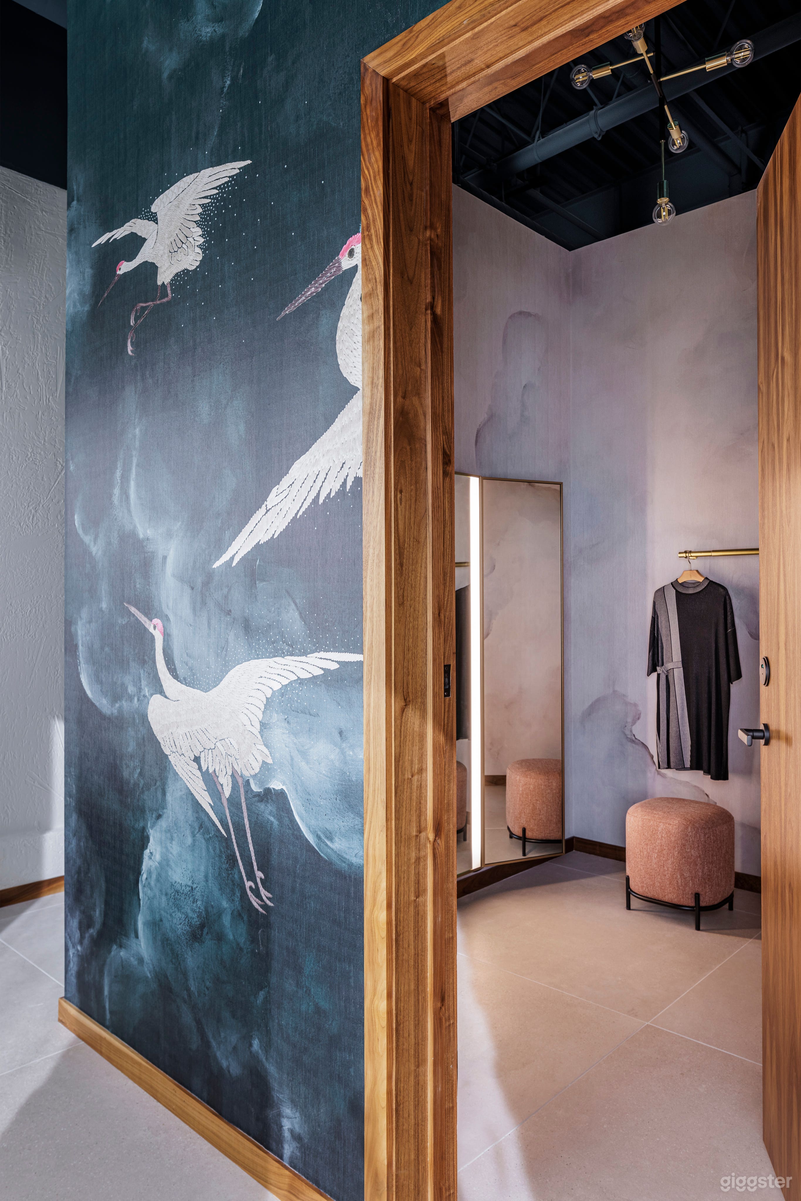 The Southlake Showroom & Lounge Photo 3