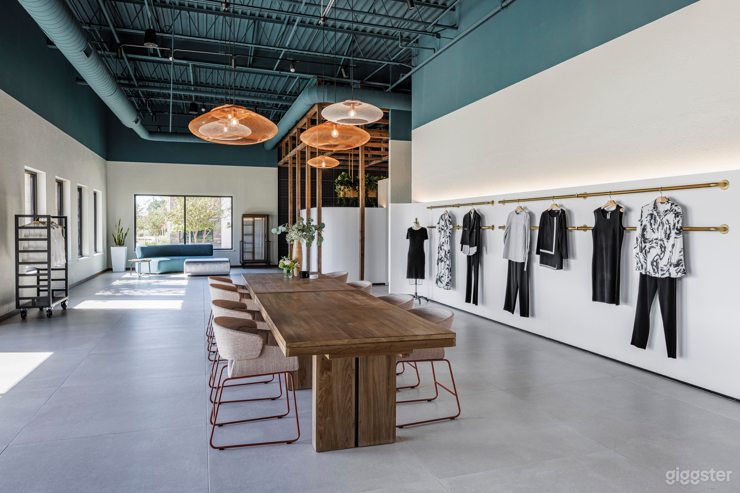 The Southlake Showroom & Lounge Photo 2