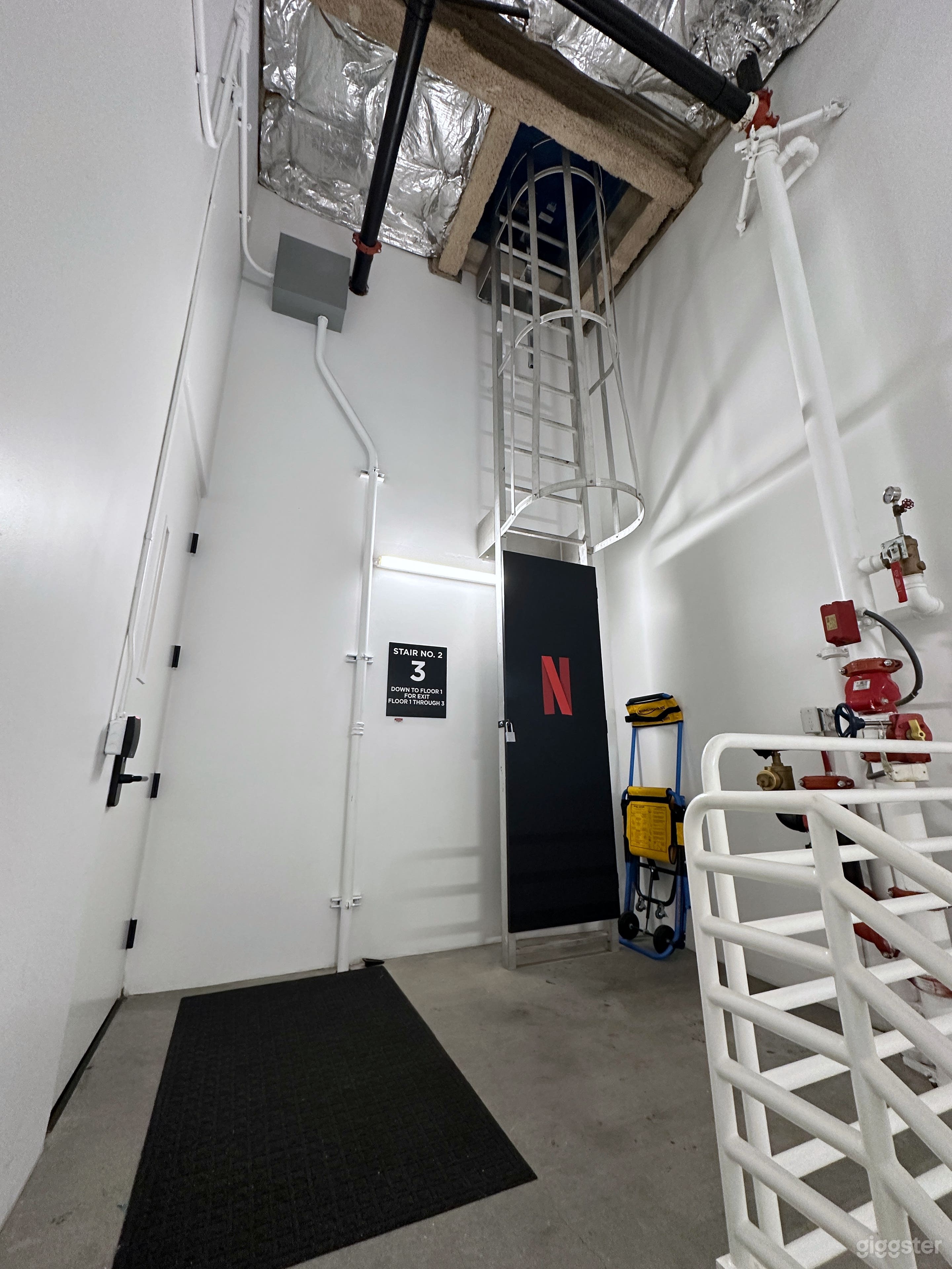 Ladder up to the roof. Please discuss if you need access.