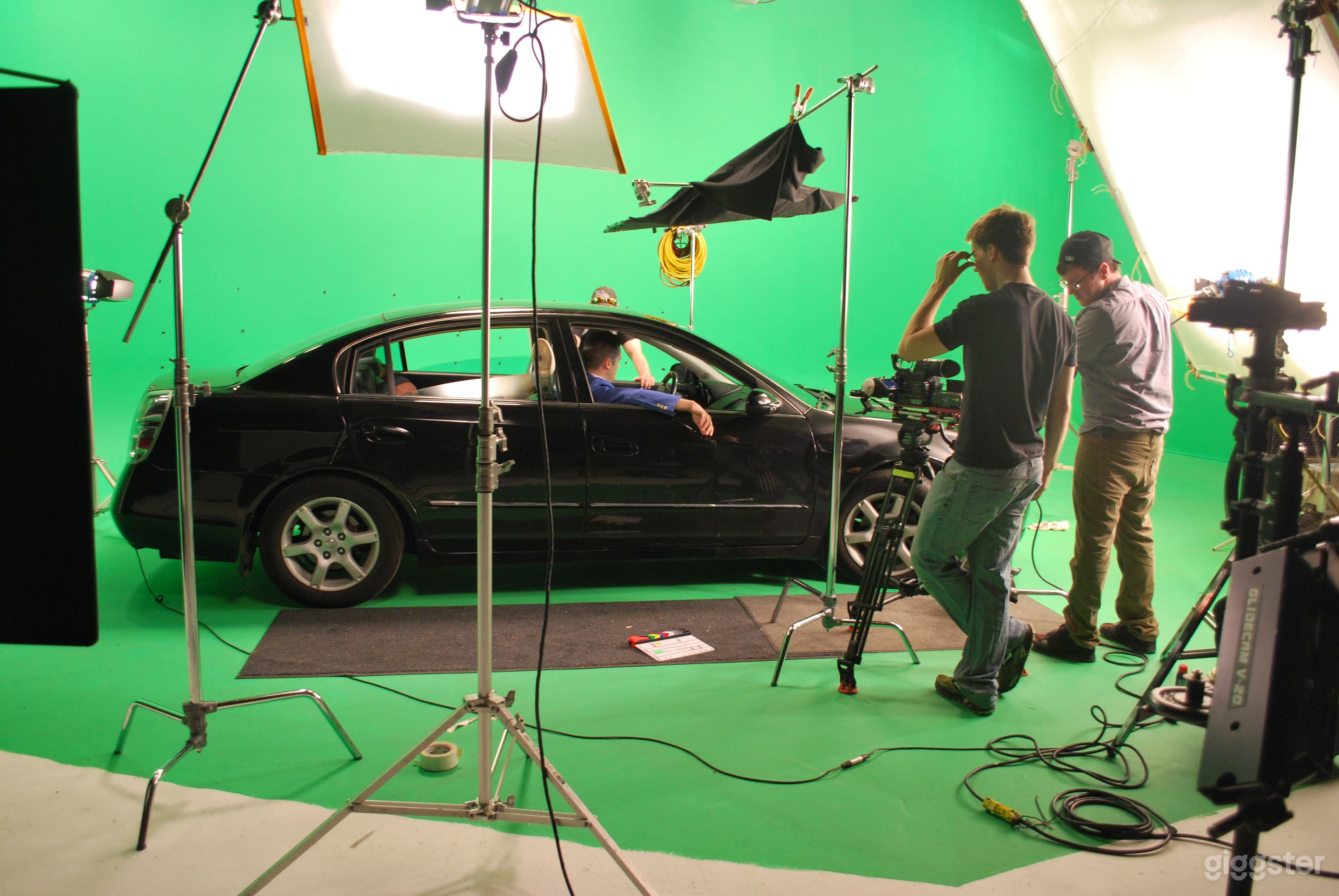 SOUNDSTAGE W/ CYC WALL Photo 4