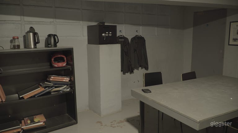  Sala de Escape de Oficina Oscura 