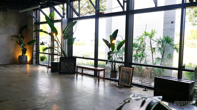  NEW Spacious Modern Industrial Daylight Studio 