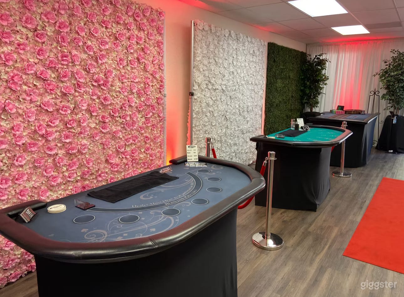 All-Inclusive Upscale Venue  Photo 4