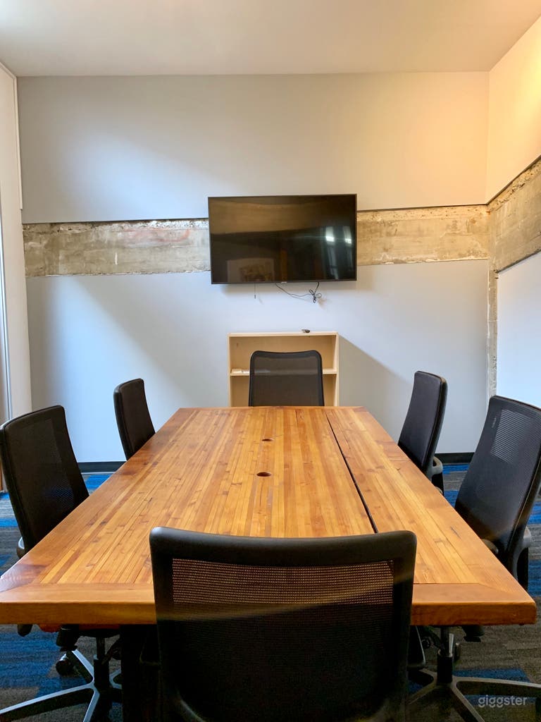  Culver City Medium Conference Room 