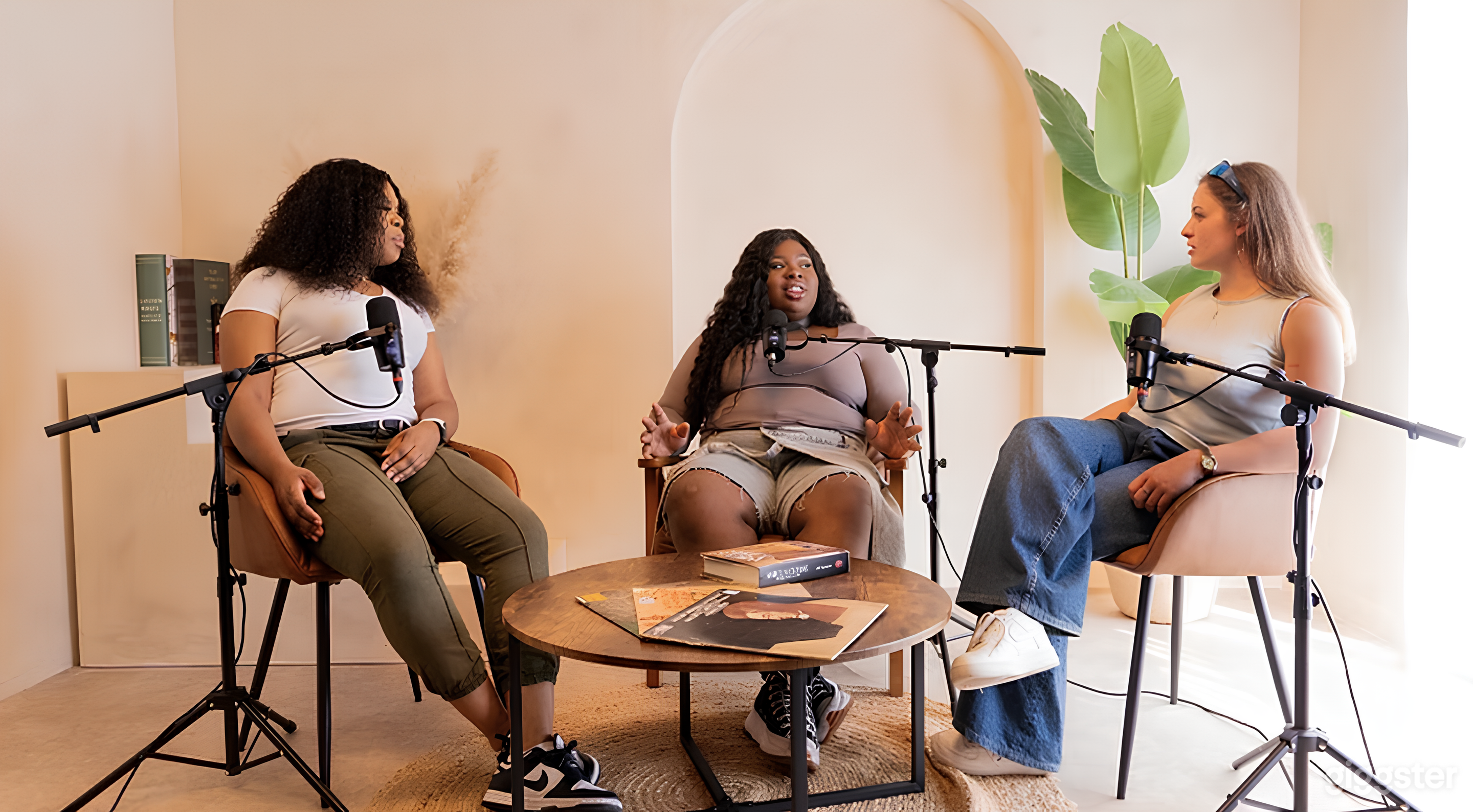 Podcast studio - Bromley by bow Photo 3