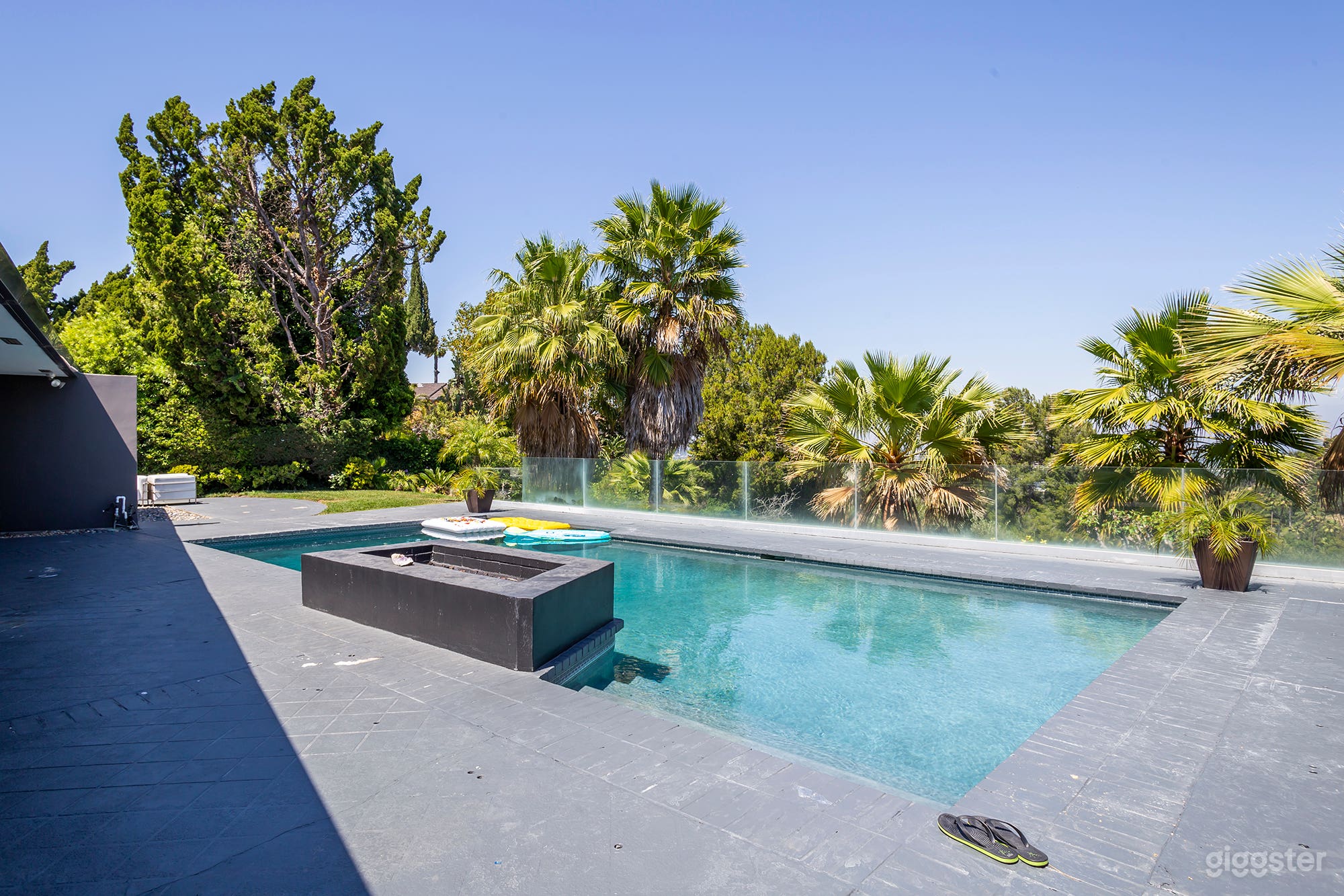 Valley Modern No.2410 Photo 4