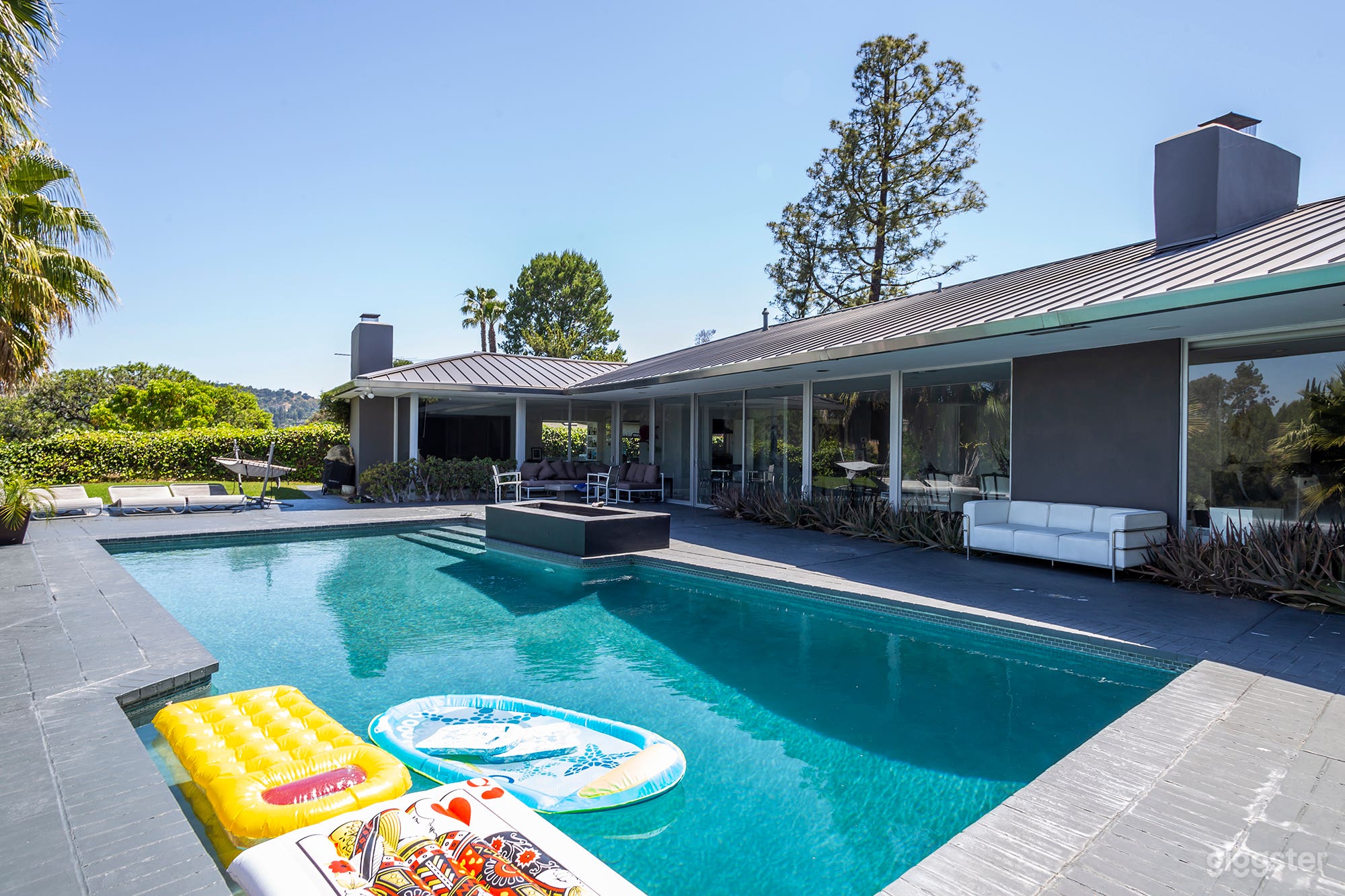 Valley Modern No.2410 Photo 3