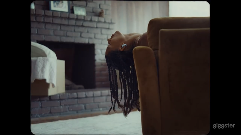  Mid-century Vintage Home with colorful wallpaper 