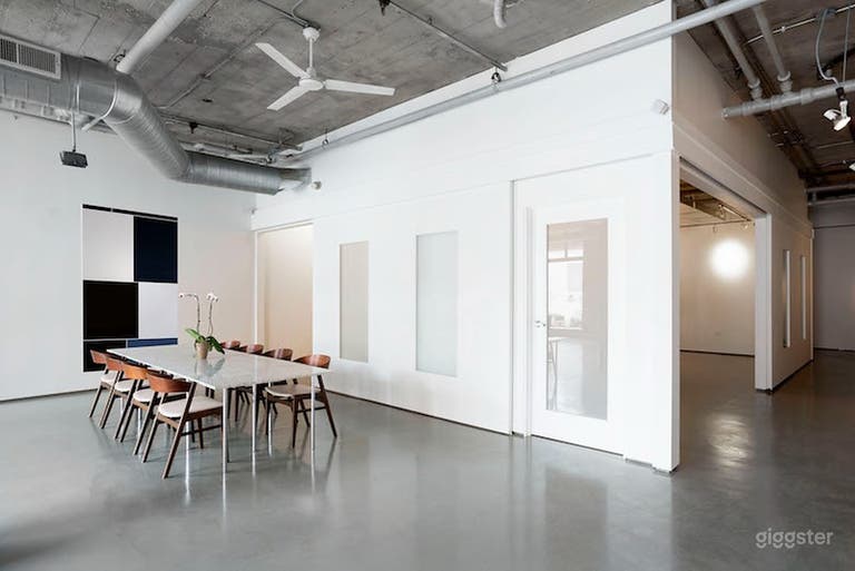  4,000 sq ft West Loop Loft voor shoots, vergaderingen + evenementen 