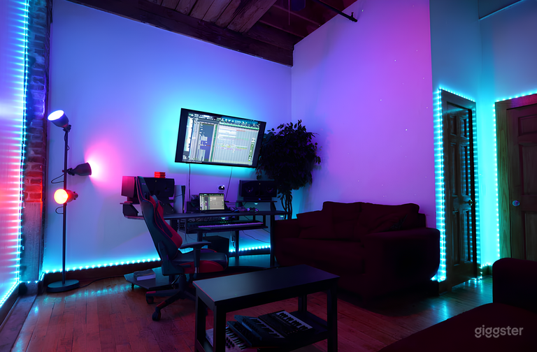  Atlanta Urban Loft Buyout 