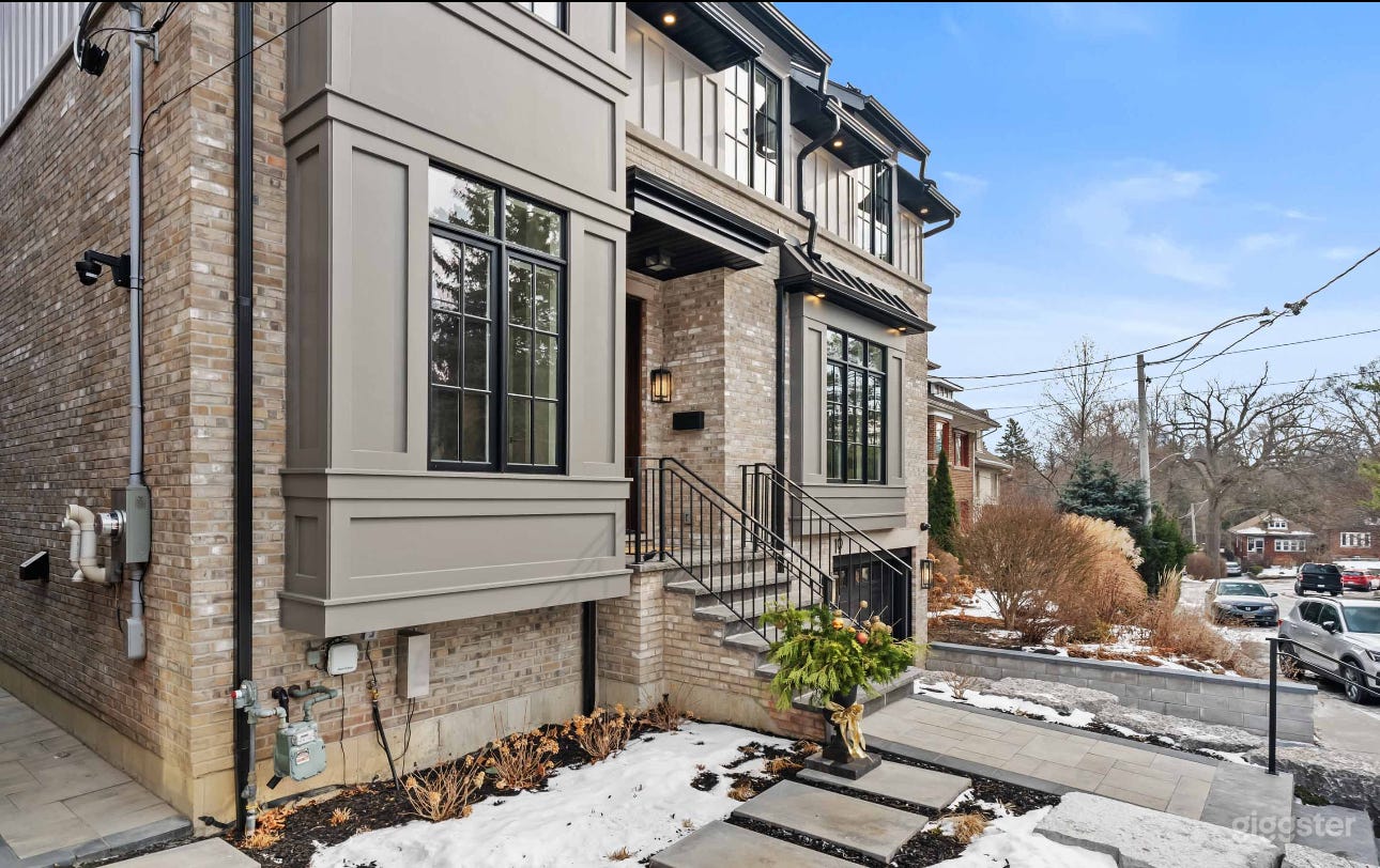 Custom High Park Home with Serene Views Photo 3