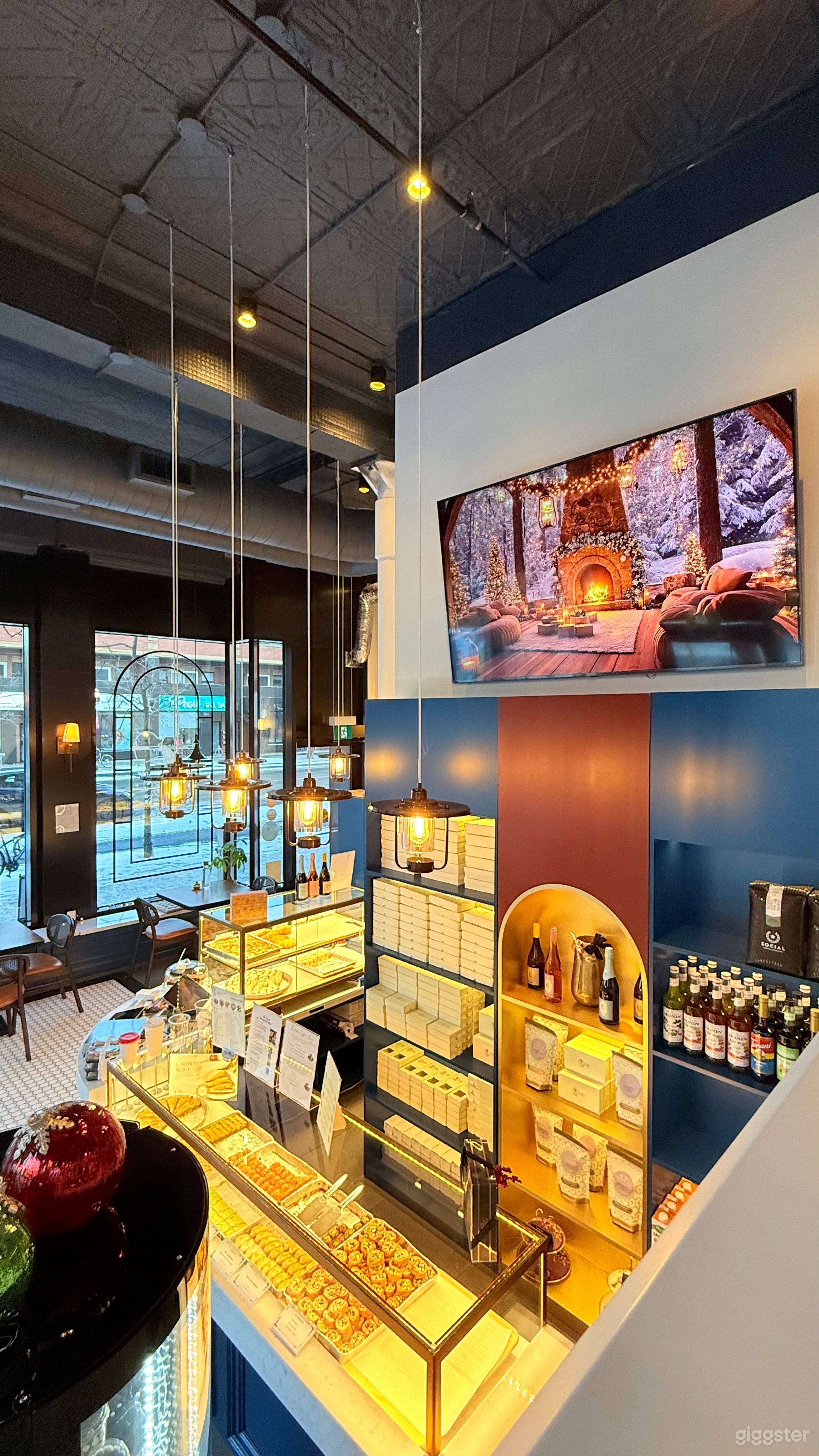 Charming Café for Events & Photoshoots Photo 3