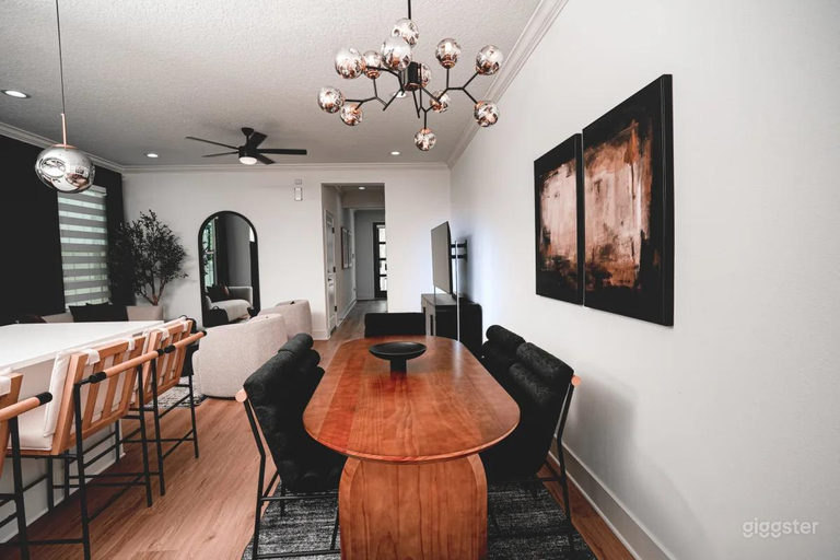  Downtown Townhome with Rooftop & City Views 