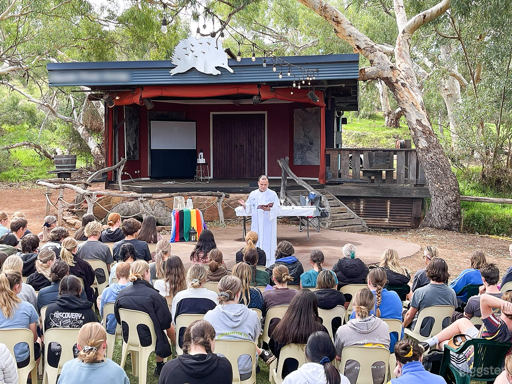 Stone &amp; Timber Barn with Music Festival Stage  Photo 4