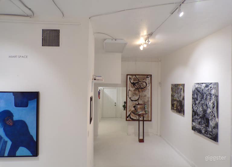  Pop up gallery space in Wynwood - Midtown area 