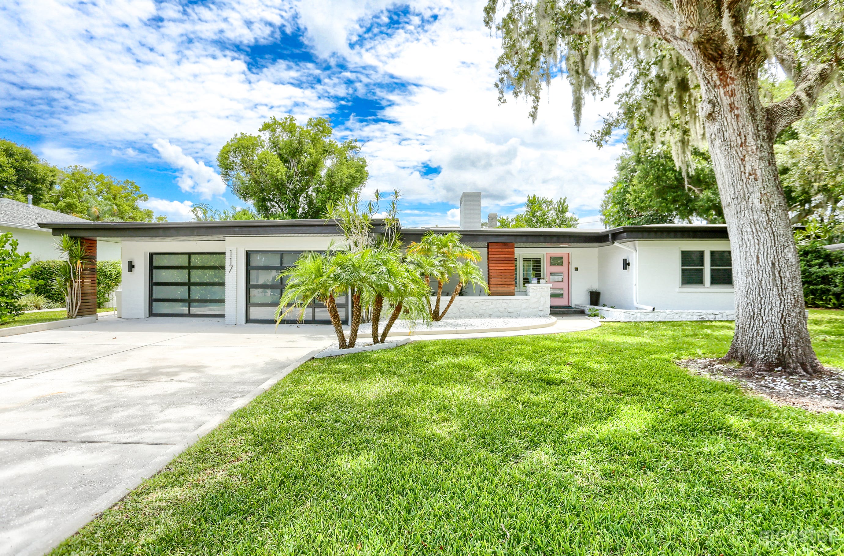 Mid-Century Modern Eclectic Home Photo 1