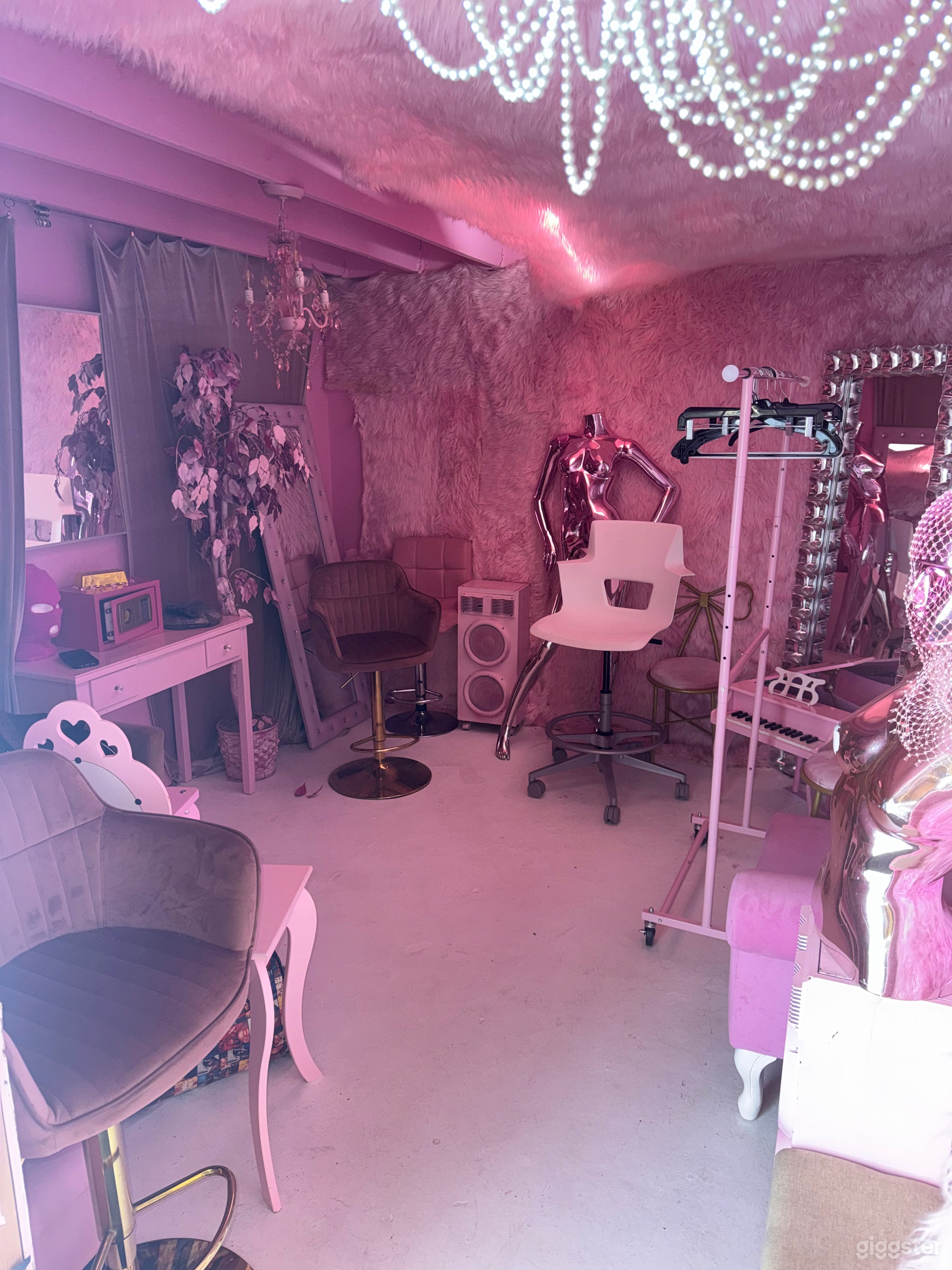 Creative Production Studio – Customizable Sets! Photo 1
