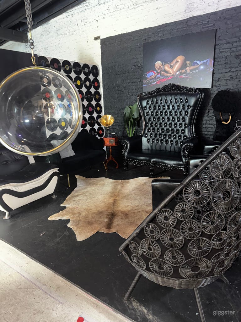  Creative Production Studio – Customizable Sets! 