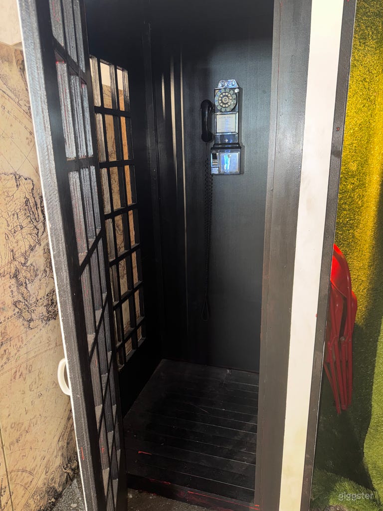  Creative Production Studio – Customizable Sets! 