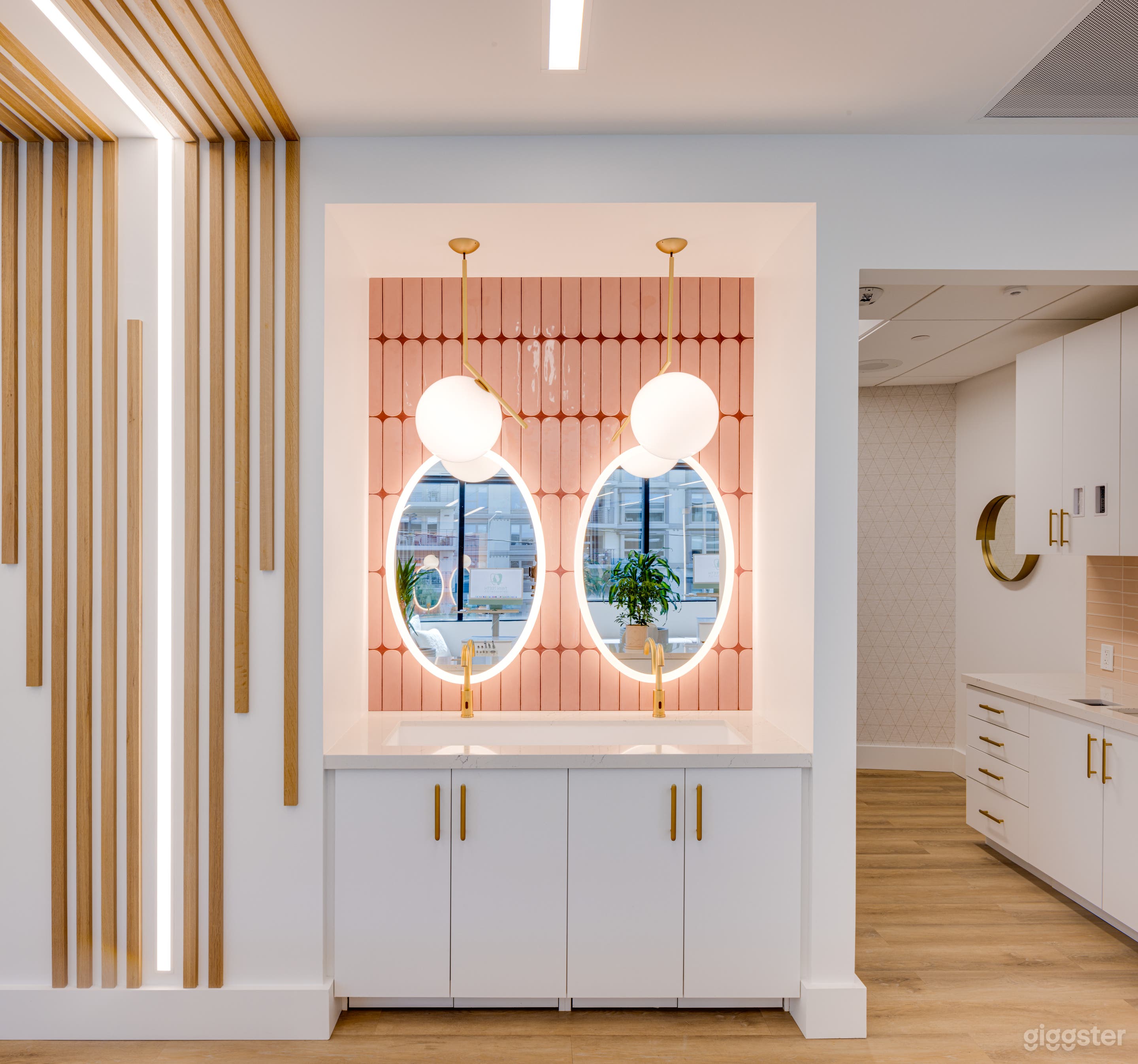 Spa-like Dental Office with Plants &amp; Natural Light Photo 3