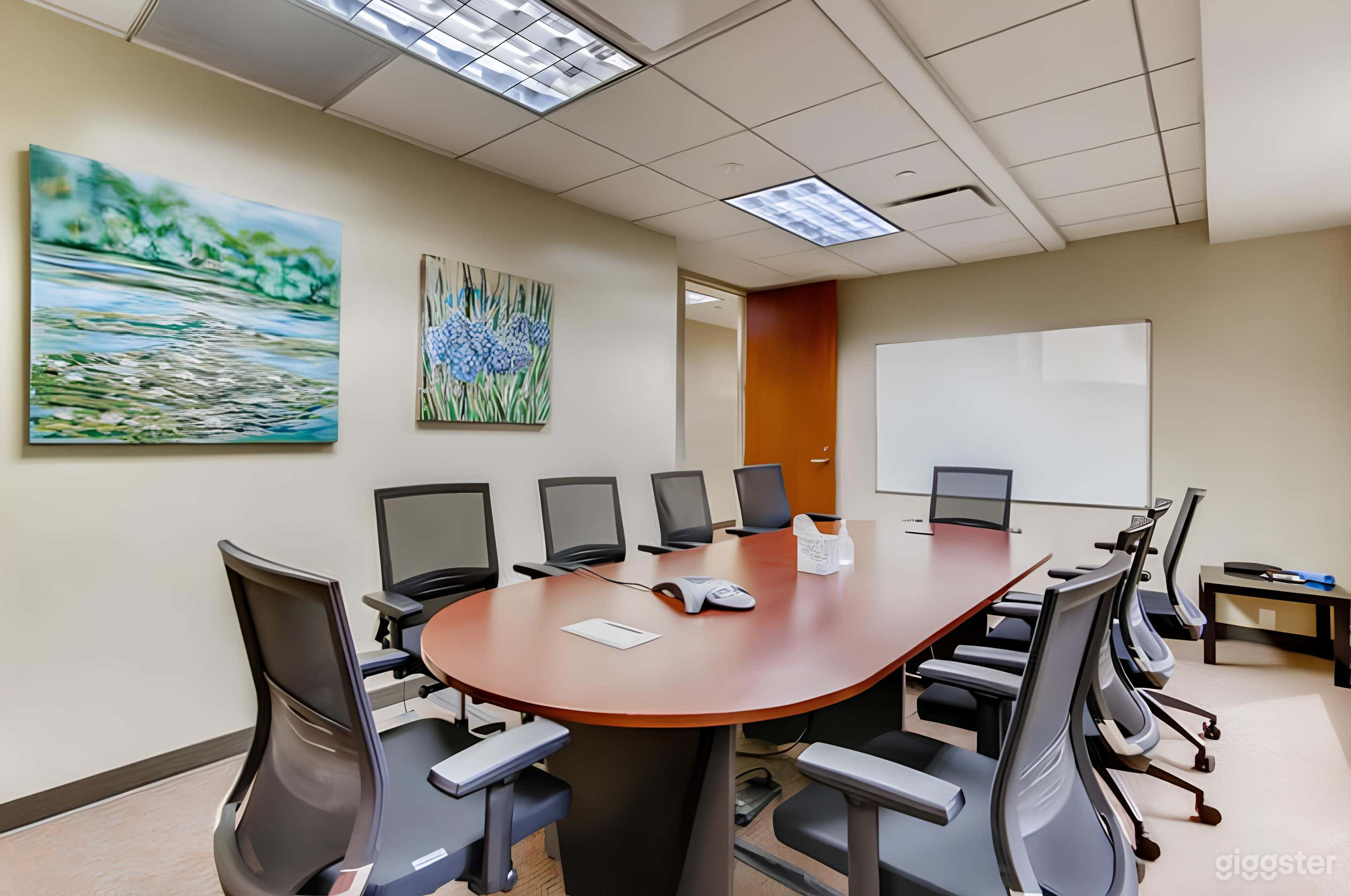 Conference Room for 10 at Chicago O'Hare Photo 3