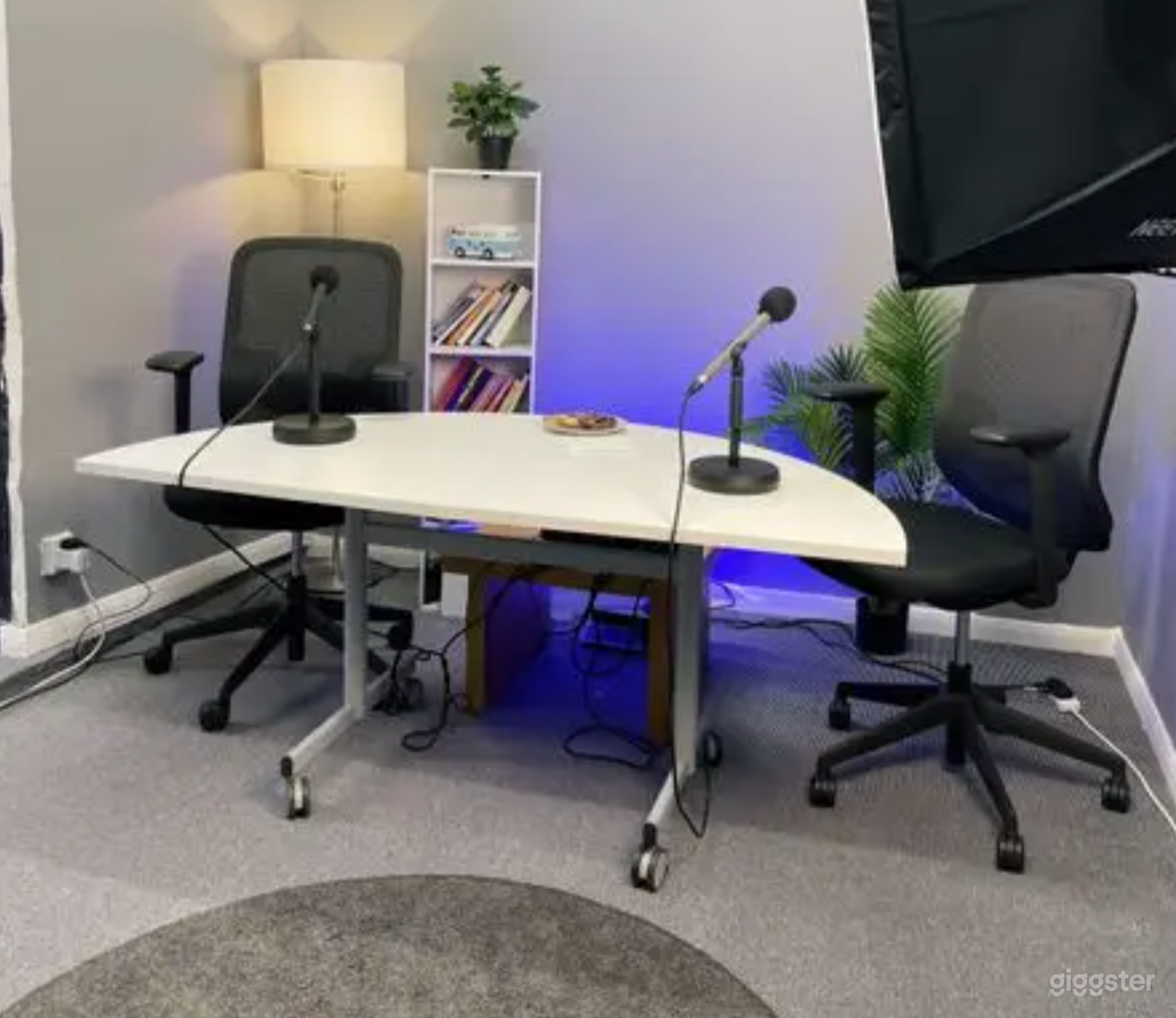 Modern Podcast Room Photo 1