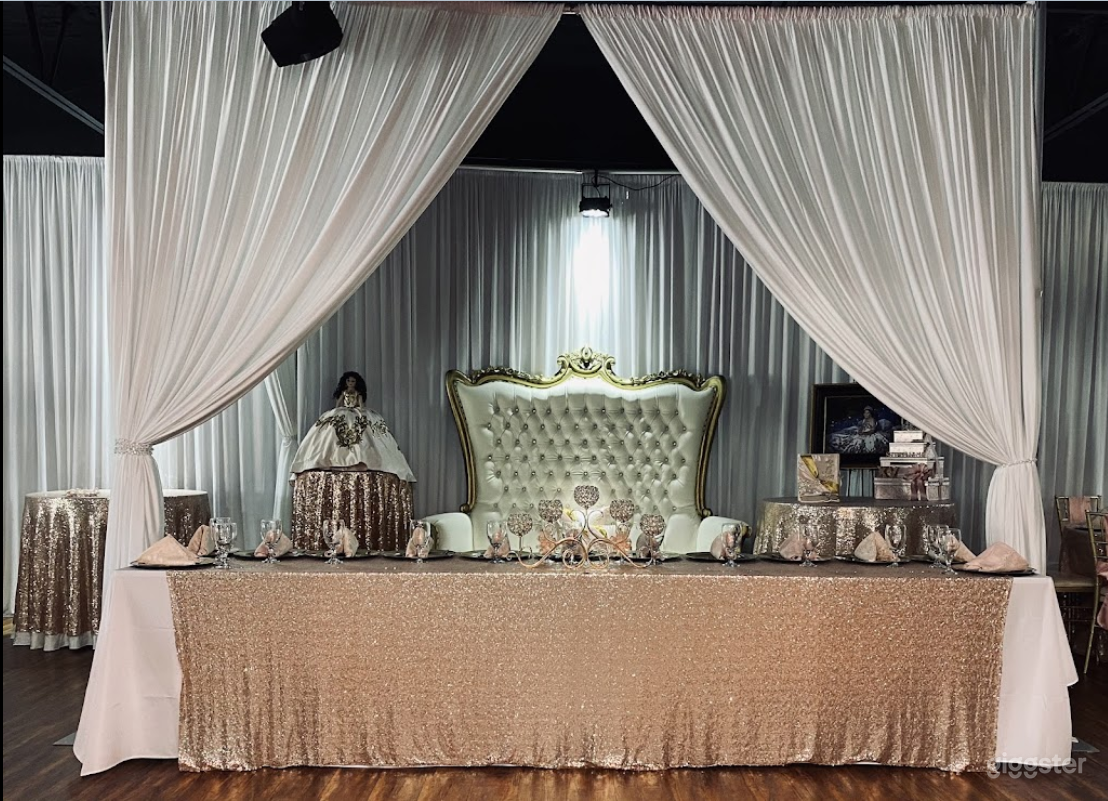 Stunning Ballroom in Arlington Photo 2