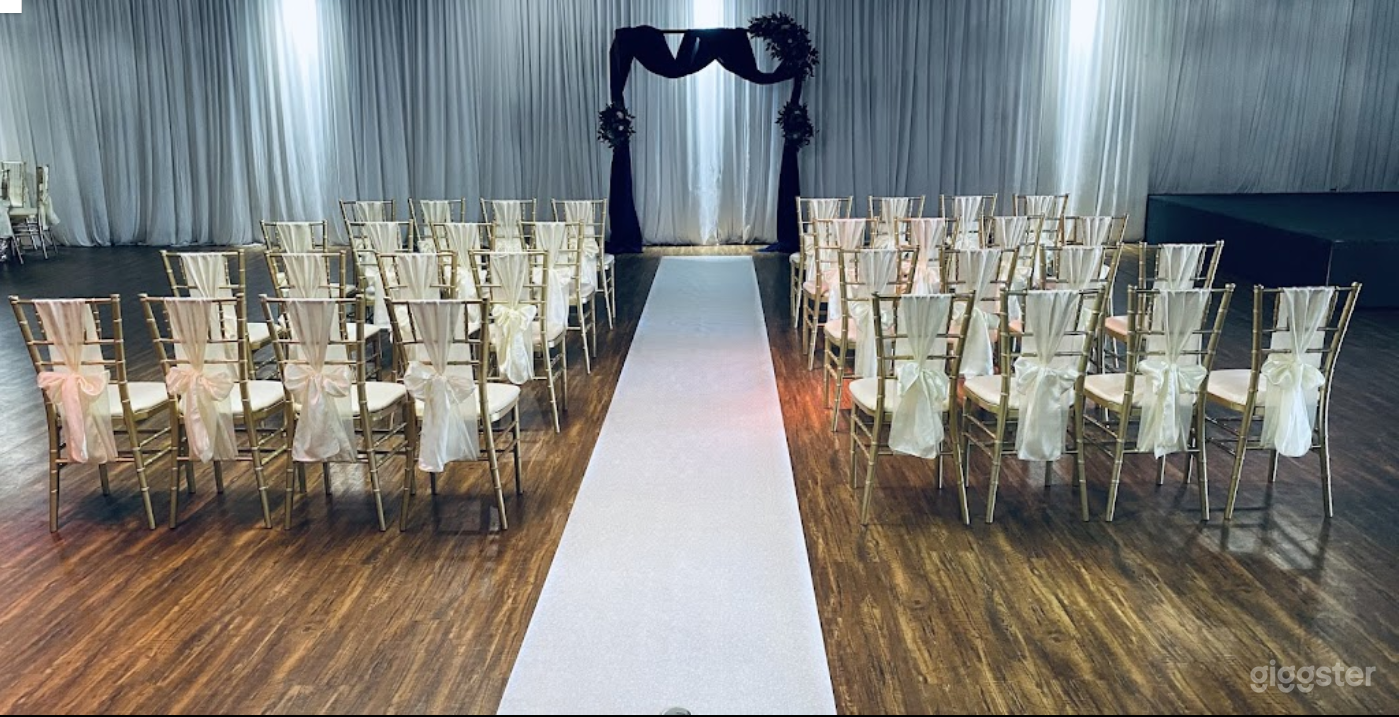 Stunning Ballroom in Arlington Photo 3