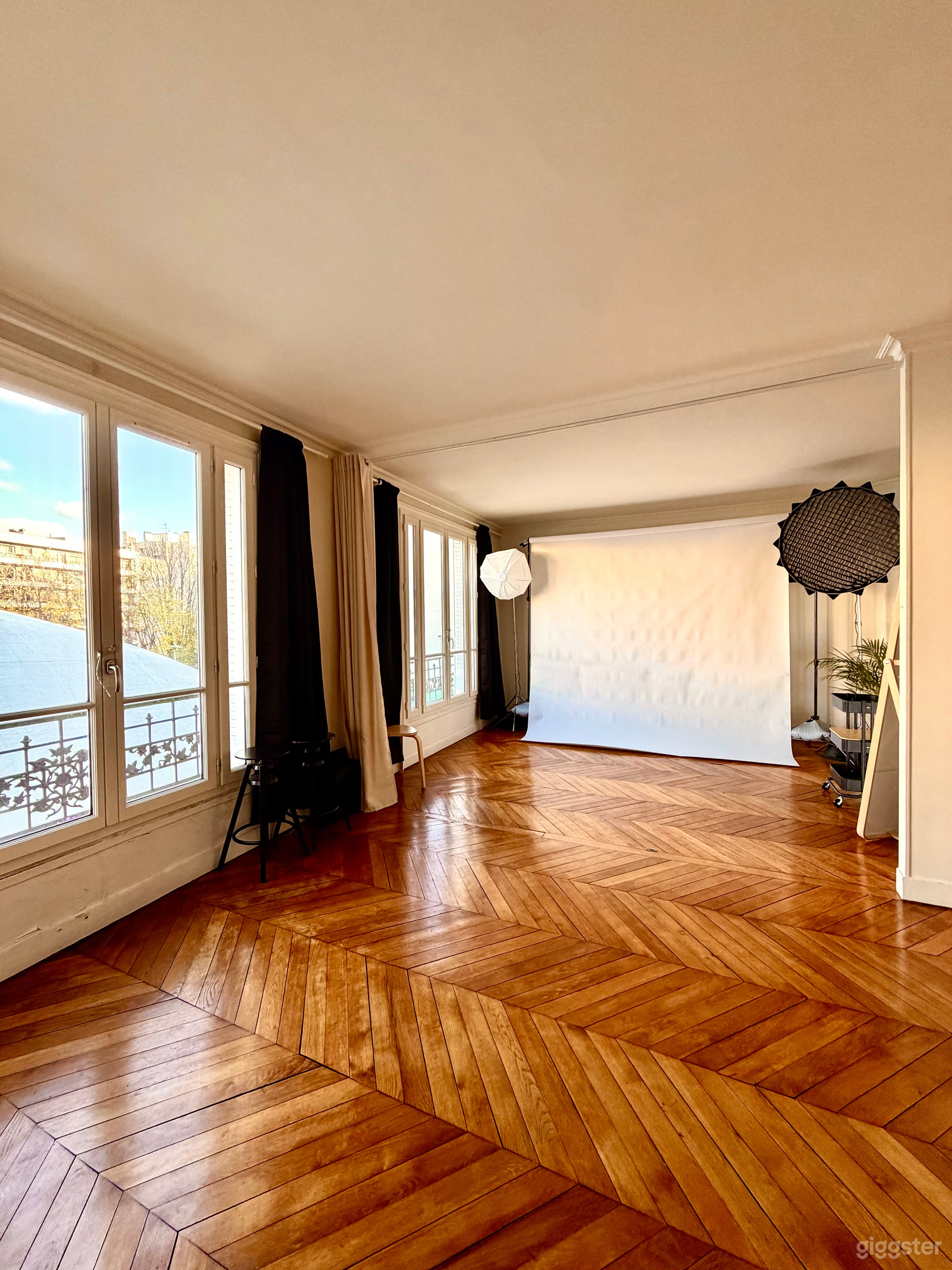 Studio photo haut de gamme dans un appartement haussmannien Photo 3