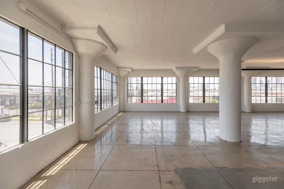 ARTS DISTRICT BUILDING Photo 1