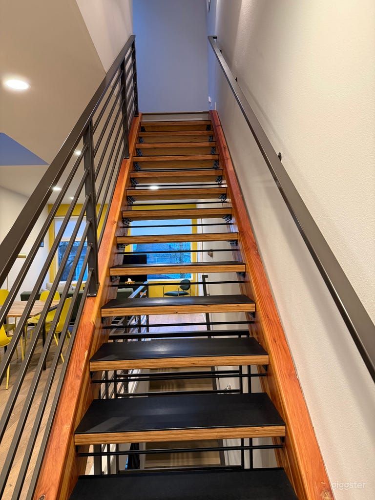  Modern Capitol Hill Townhouse with Rooftop City & Sunset Views 