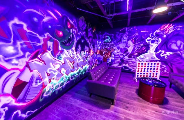 Retro gaming arcade venue for all occasions Photo 4