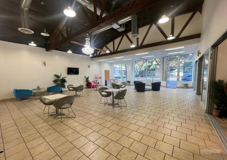  Stunning Luxurious Events Space 