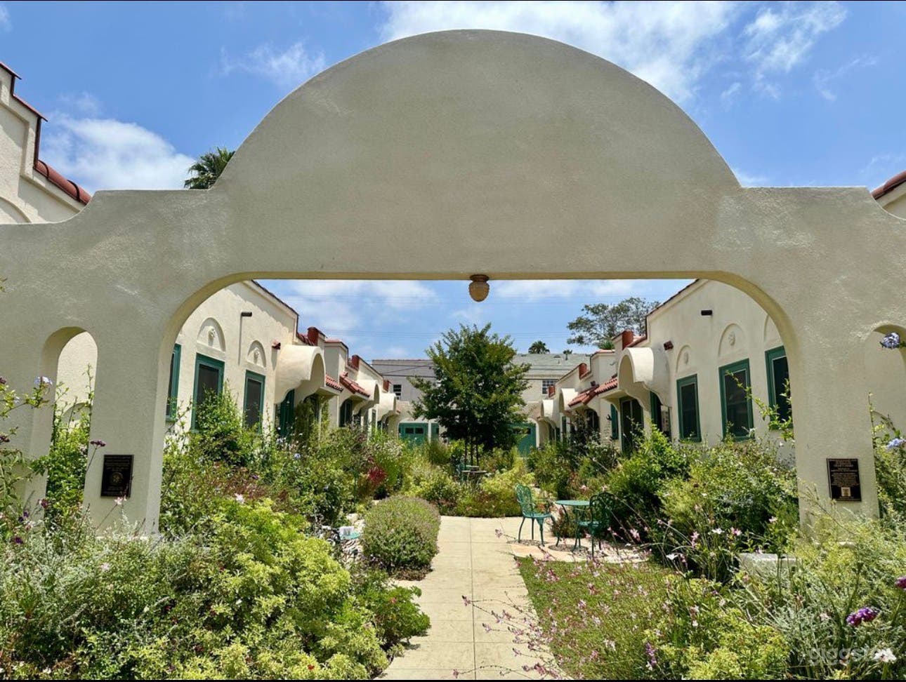 Historic Bungalows Surrounding Garden Courtyard Photo 1