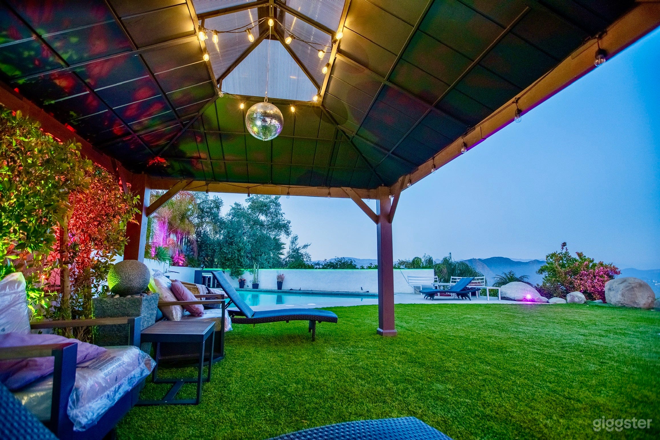 Celebrity Estate Photo 3