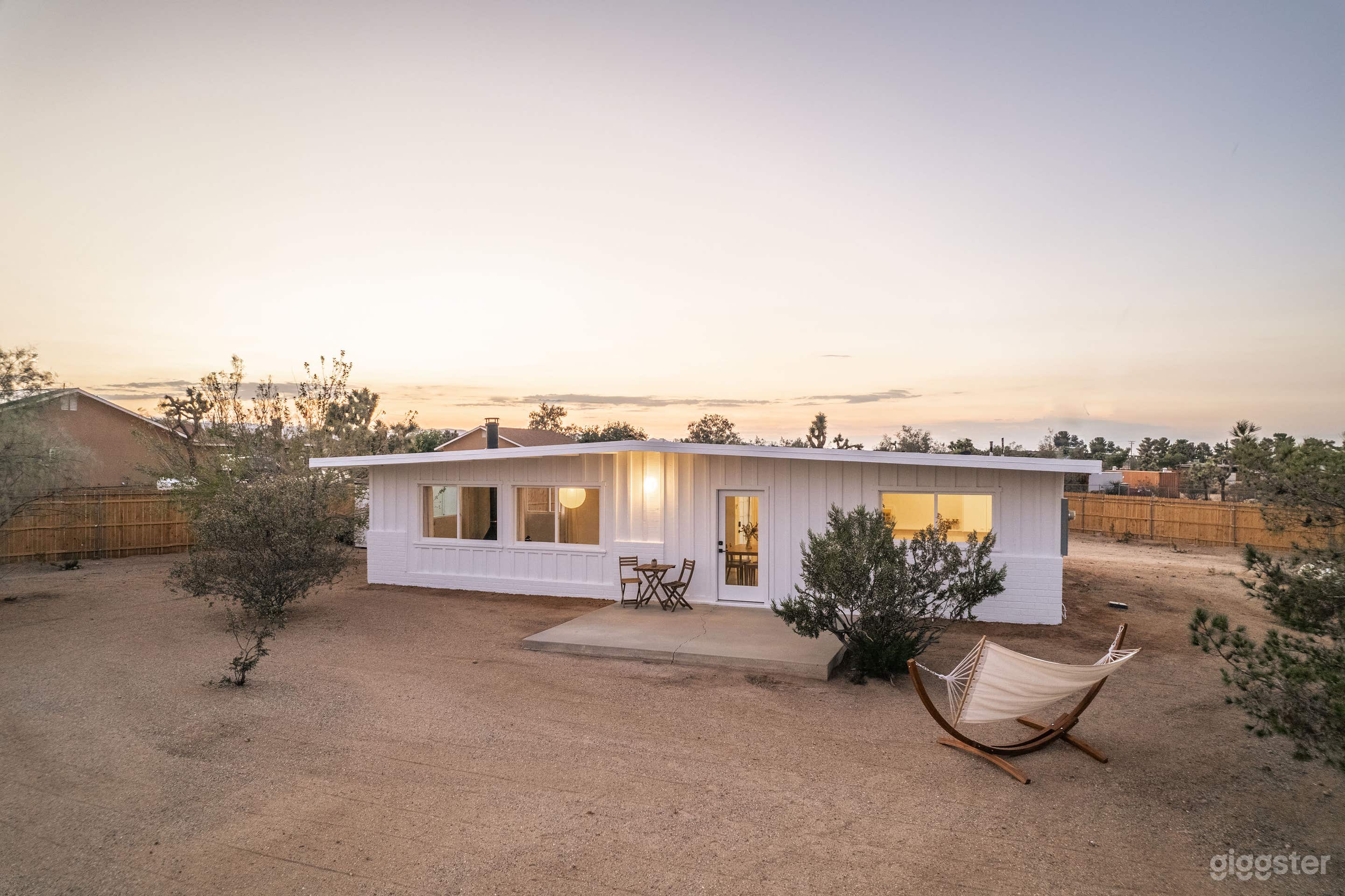 Desert Modern Ranch Style Home in Joshua Tree Photo 2