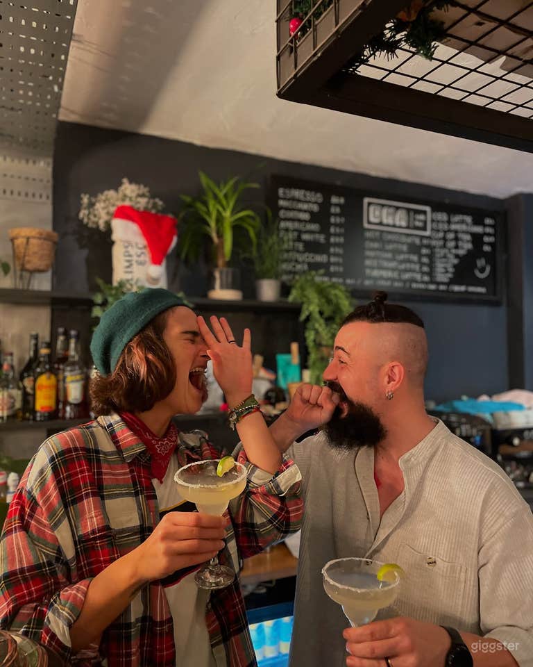  All In One Cafe Offering Fresh Coffee and Pastries 